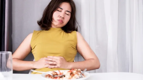 Bloating After Meals (Gallbladder Focus) | Causes & Treatment