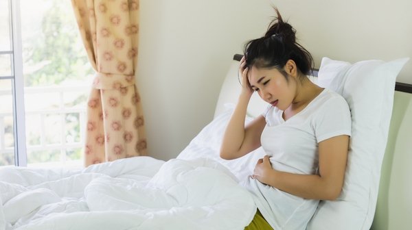Nausea with Abdominal Pain | Gallbladder Causes & Treatment